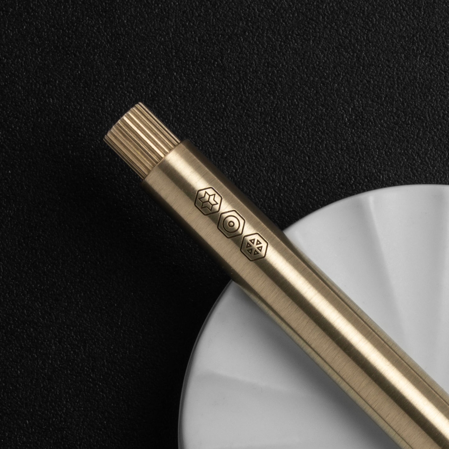 AJOTO Mosaic Grip Brass Pen