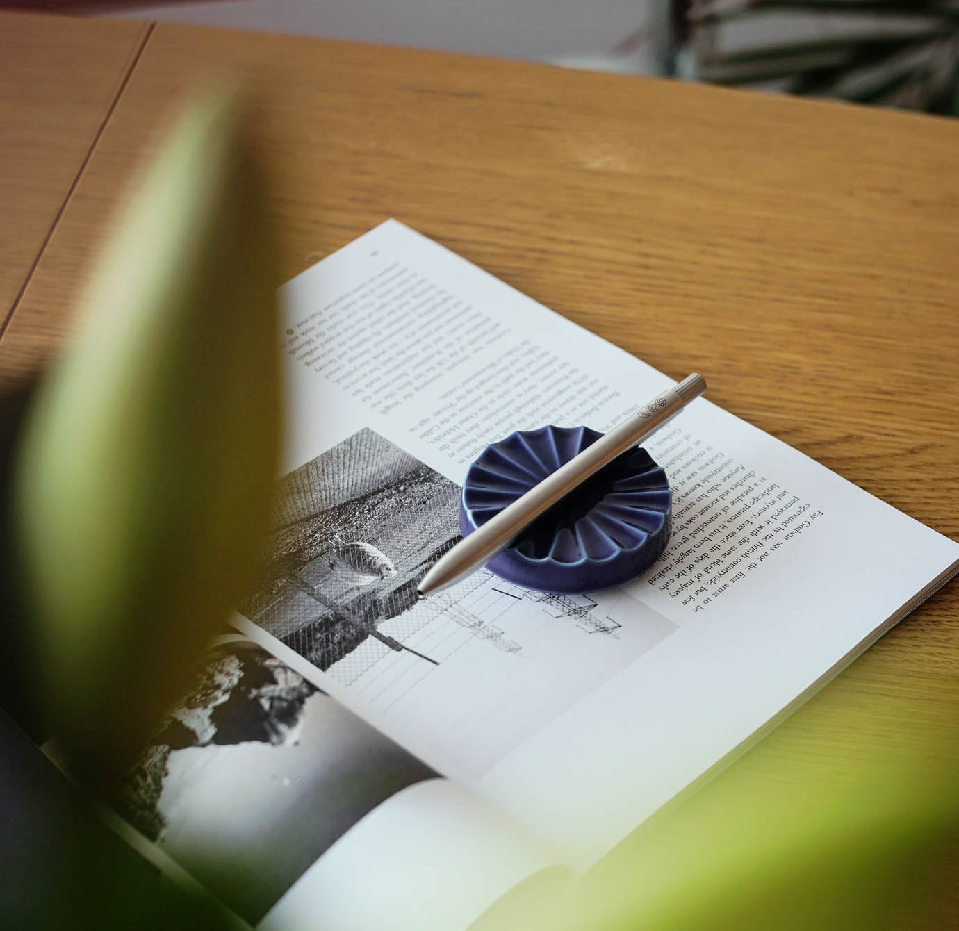 Imari Crown Pen Rest | sample sale
