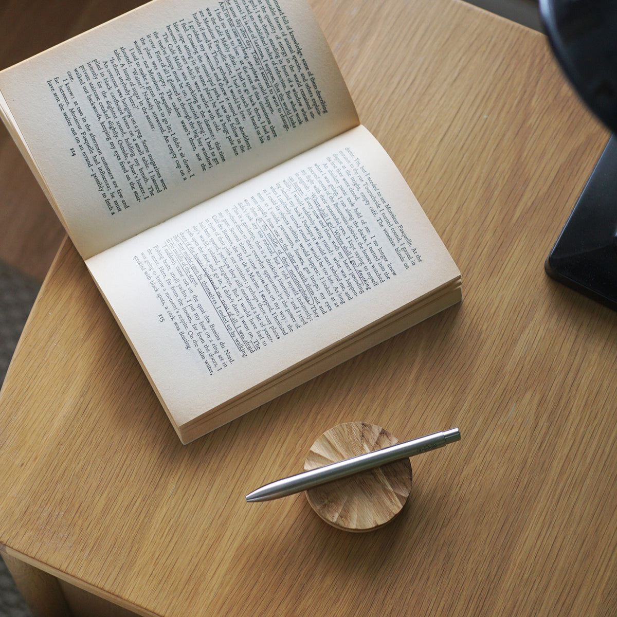 CROWN PEN REST | PRE ORDER |